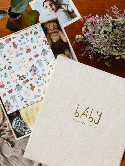 Baby Keepsake Capsule (oatmeal)